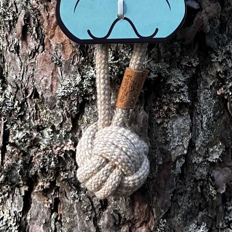 Narupallo kahvalla pienelle koiralle
