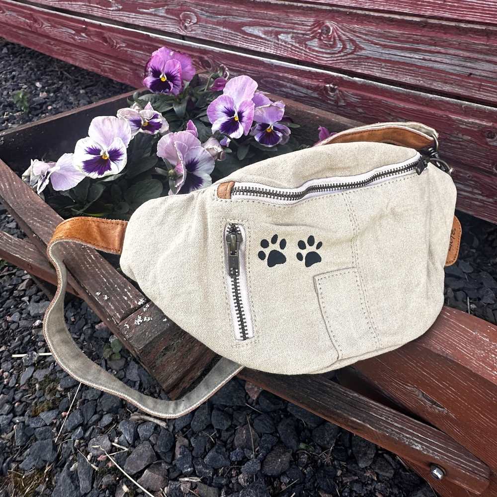 Paw BumBag - crossbody- ja vyölaukku