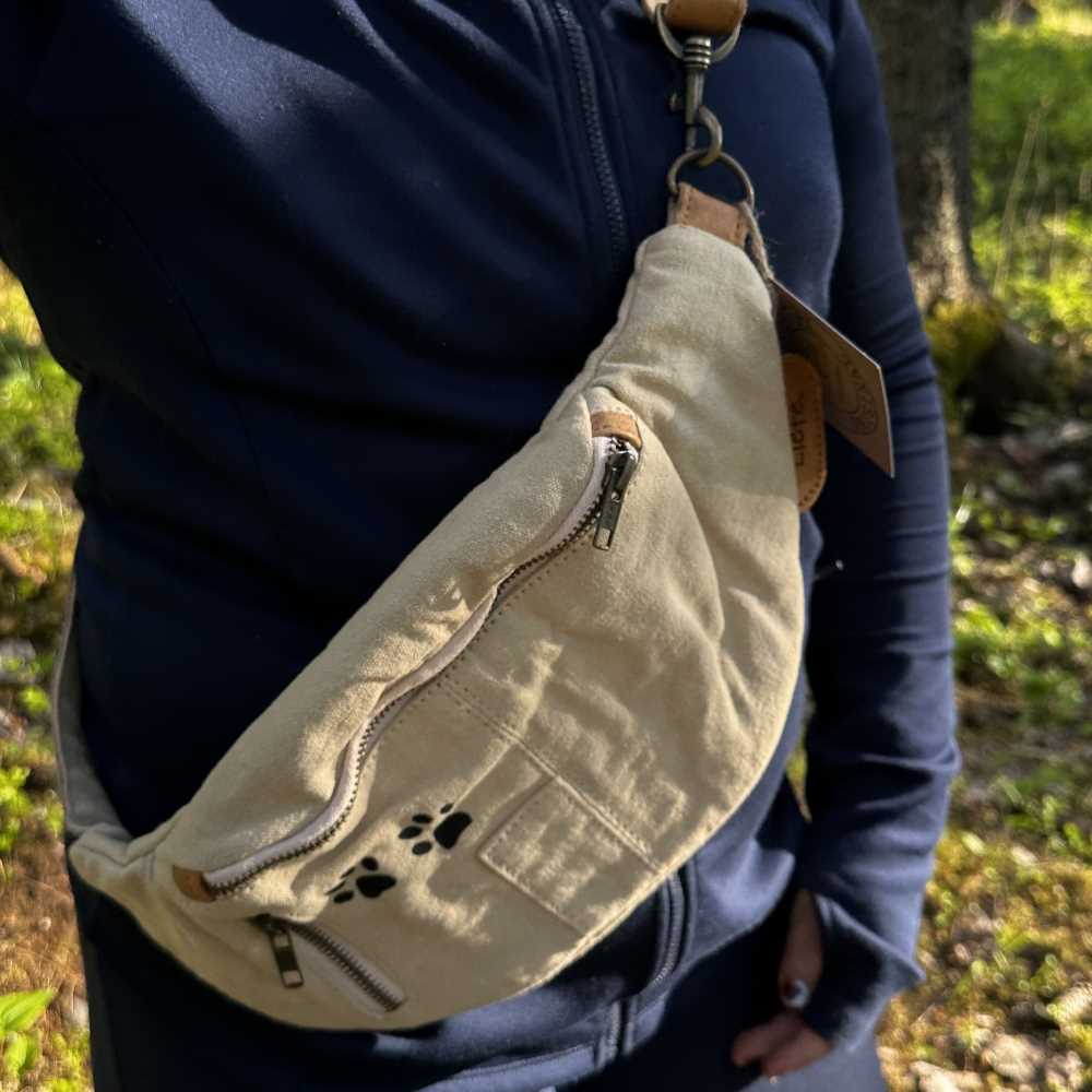 Paw BumBag crossbody-laukku koiranomistajalle
